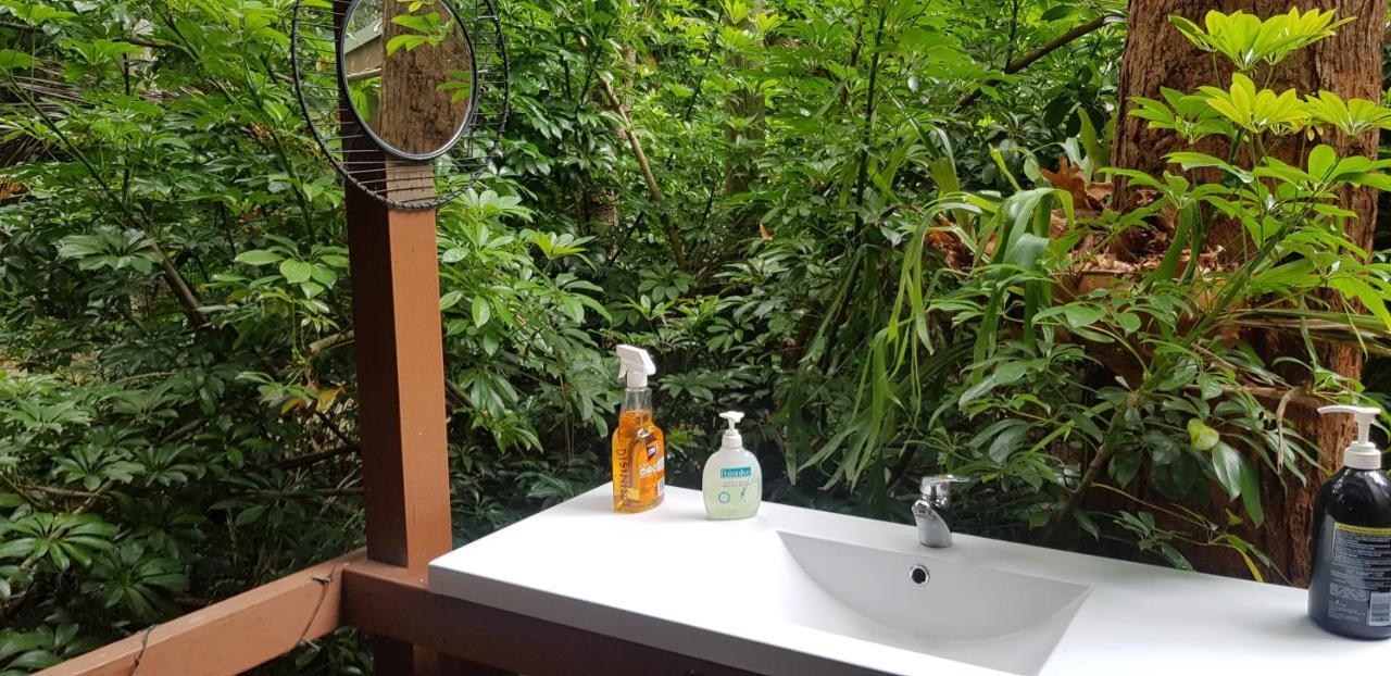 Samurai Beach Bungalows - Port Stephens YHA One Mile Exterior foto