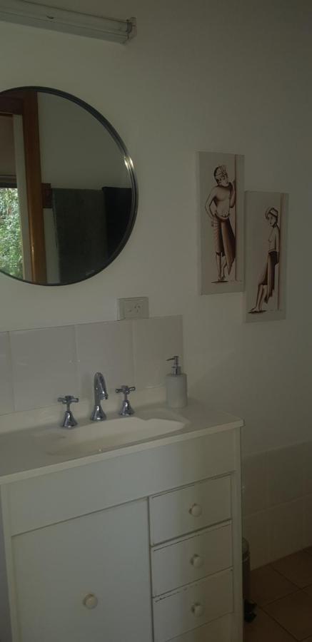 Samurai Beach Bungalows - Port Stephens YHA One Mile Exterior foto