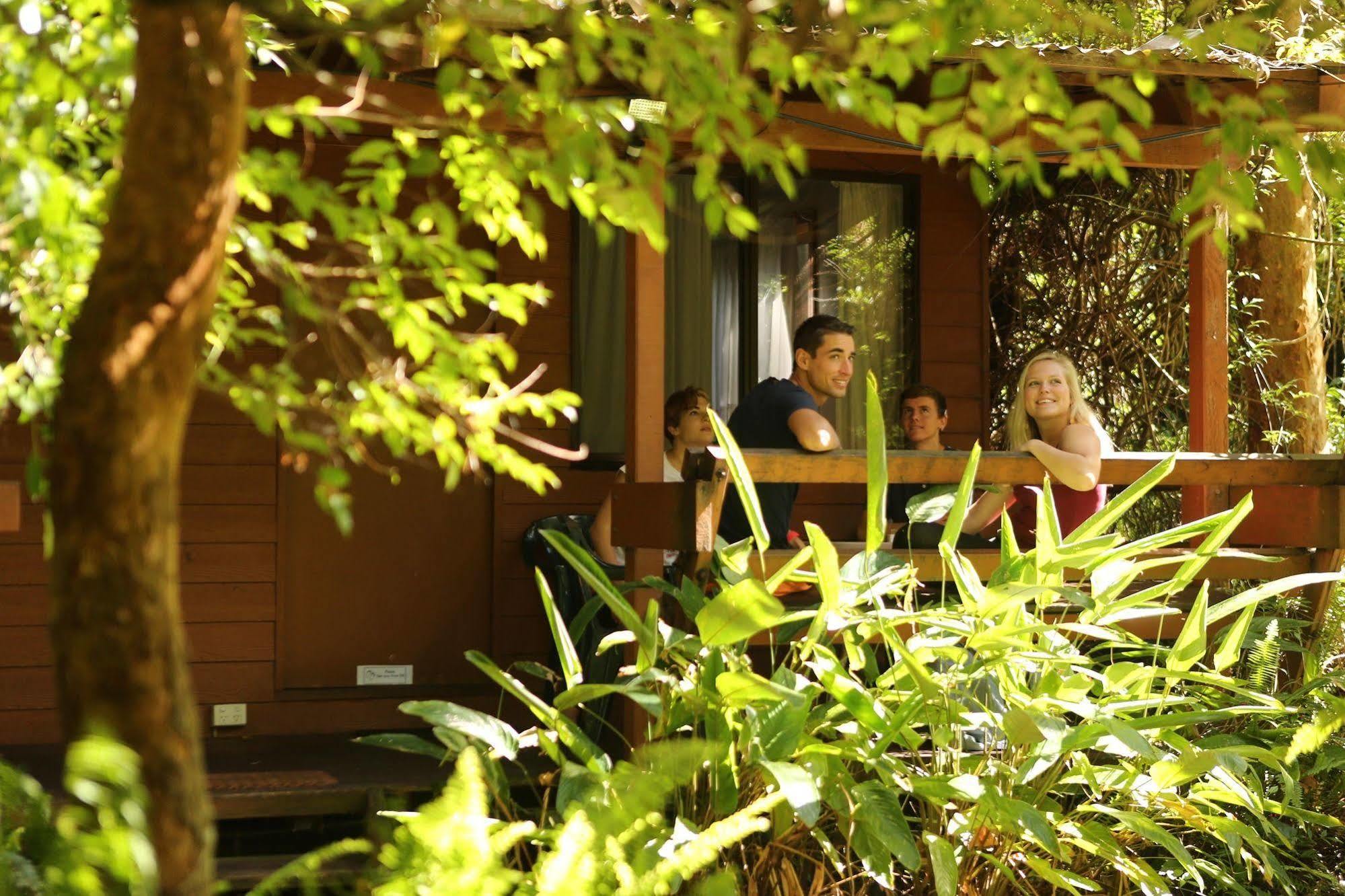 Samurai Beach Bungalows - Port Stephens YHA One Mile Exterior foto